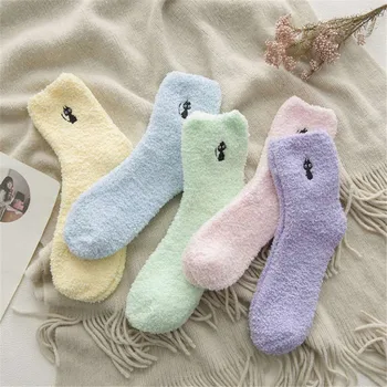 Hímzett cica egyszínű fele gyapjú zokni szőnyeg padló zokni korall gyapjú zokni őszi téli vastag meleg, homályos носки